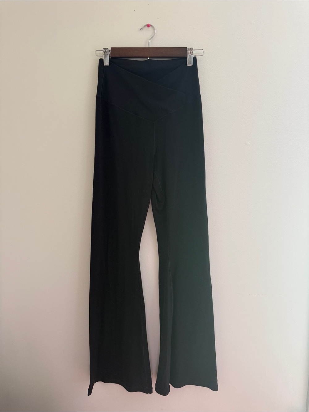 High-Waist Black Flared Leggings with Crossover Waistband